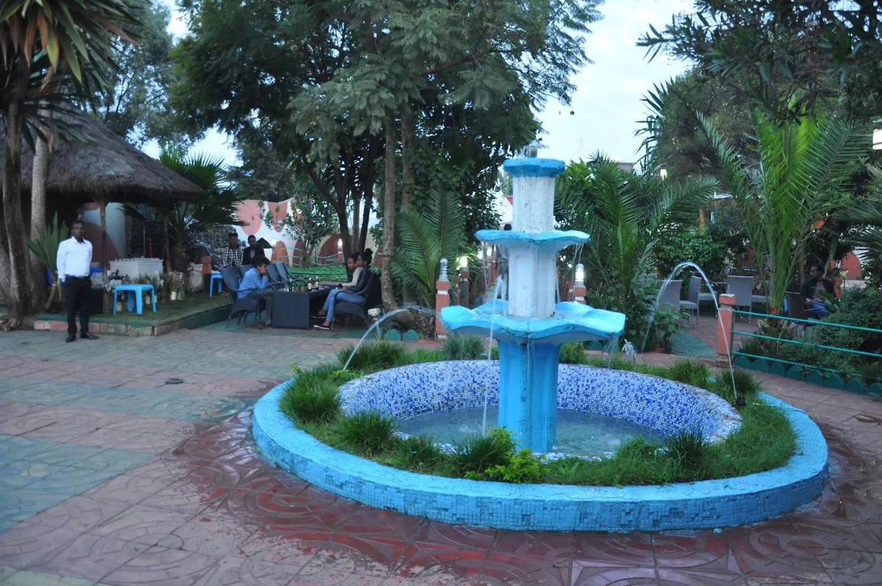 Paradise Hotel Debre Mark'os