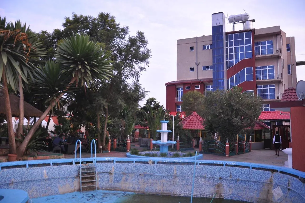 Paradise Hotel Debre Mark'os